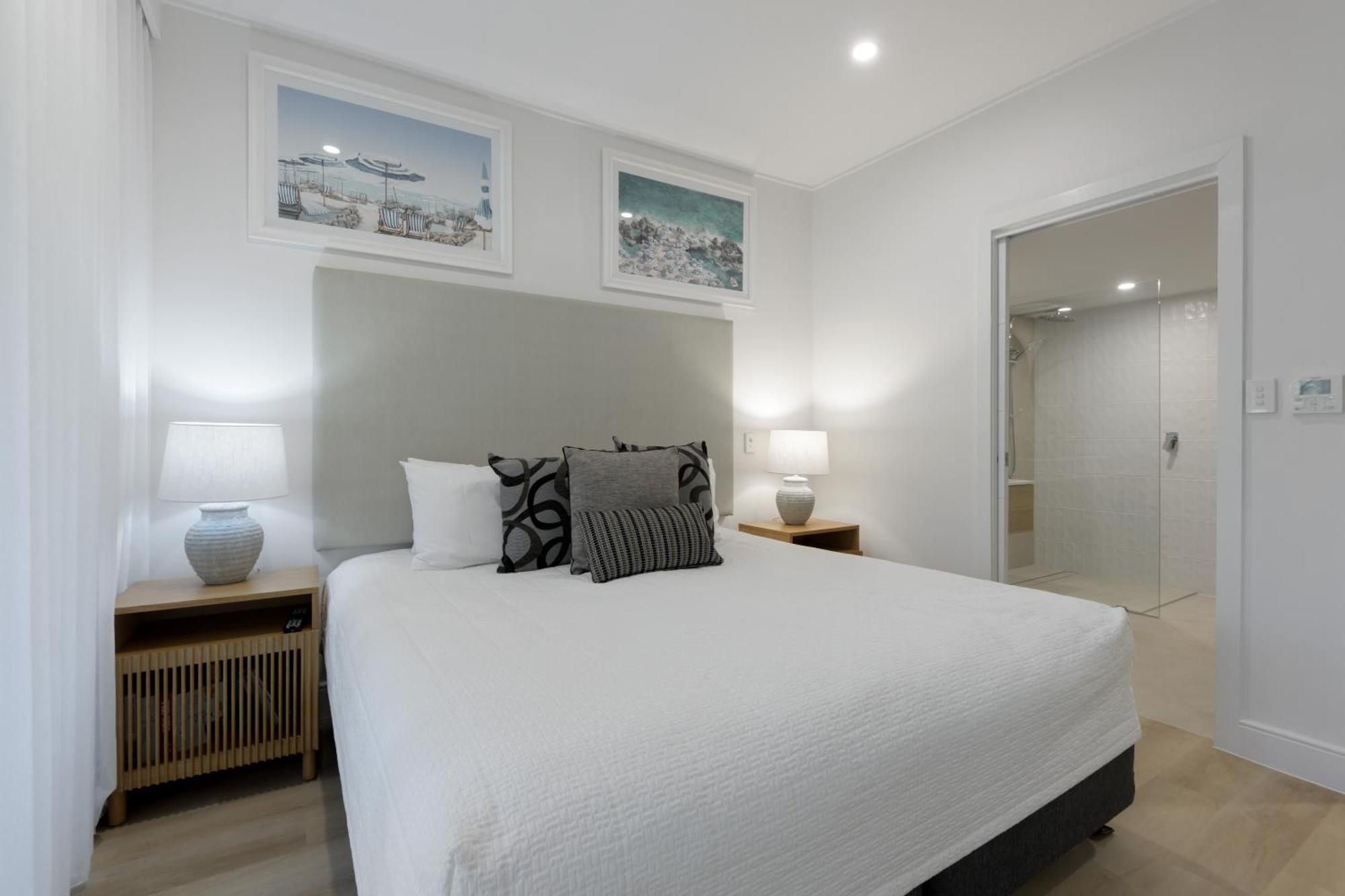Mandalay Luxury Beachfront Apartments Port Douglas Buitenkant foto