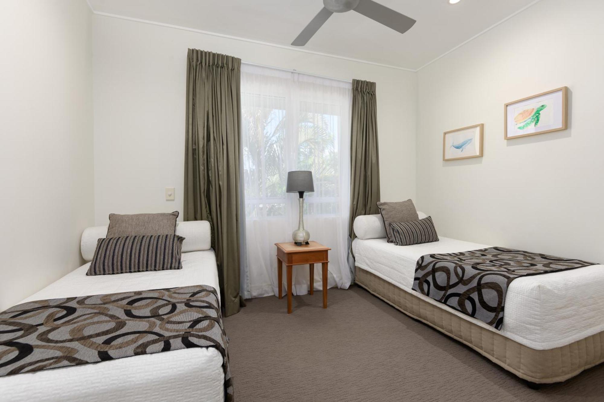 Mandalay Luxury Beachfront Apartments Port Douglas Buitenkant foto