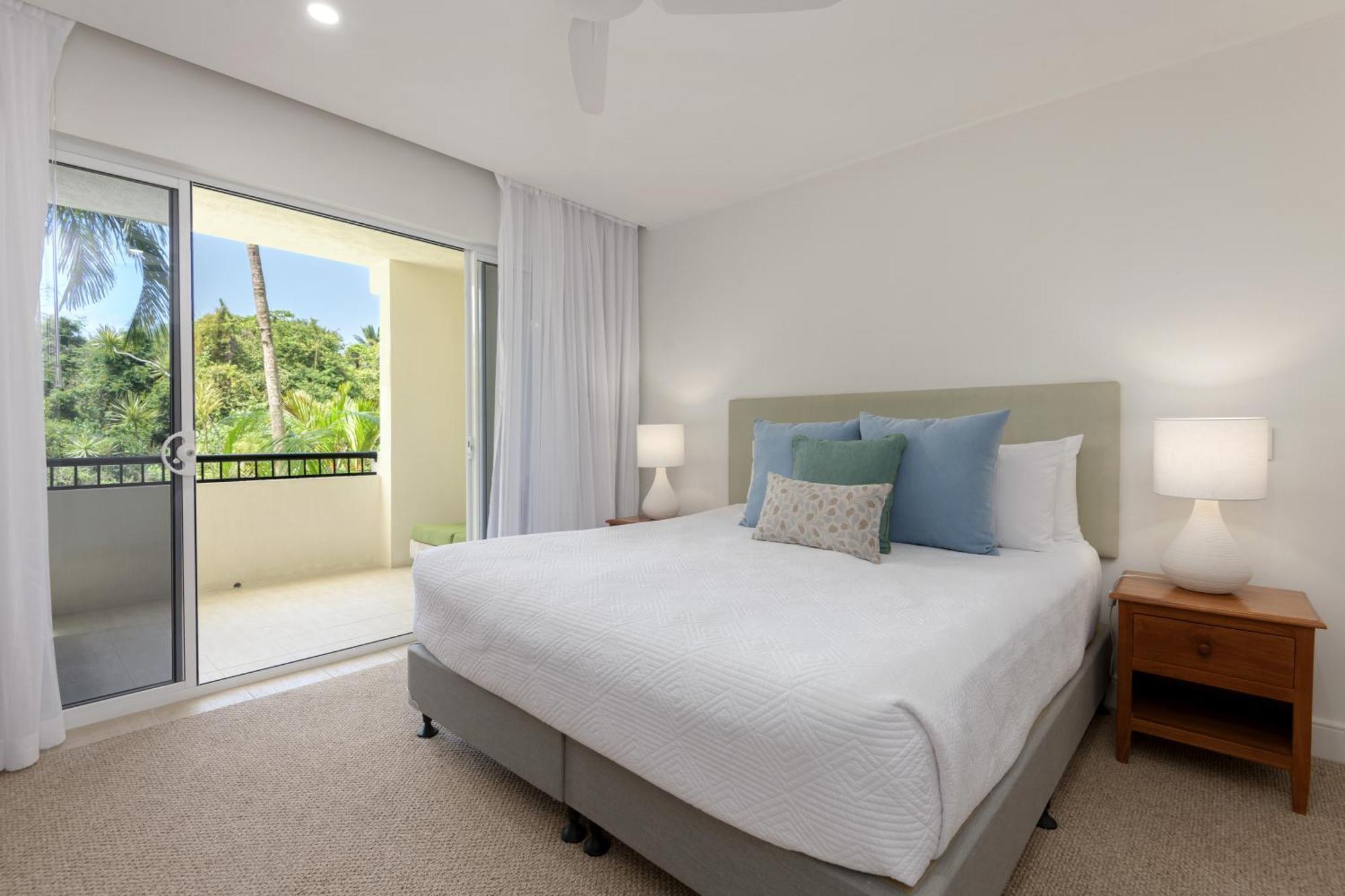 Mandalay Luxury Beachfront Apartments Port Douglas Buitenkant foto