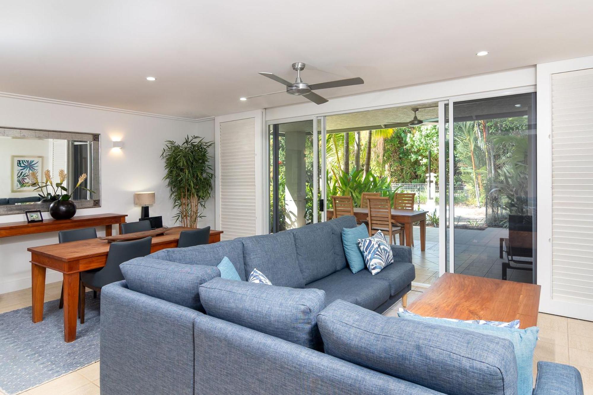 Mandalay Luxury Beachfront Apartments Port Douglas Buitenkant foto